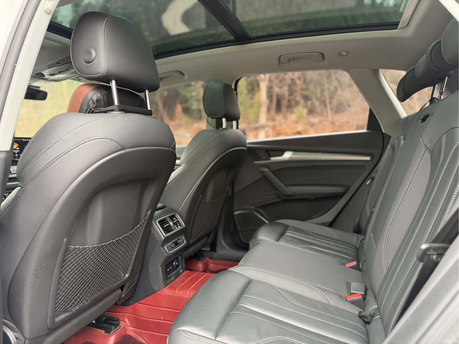 Audi Q5L, 2021 11