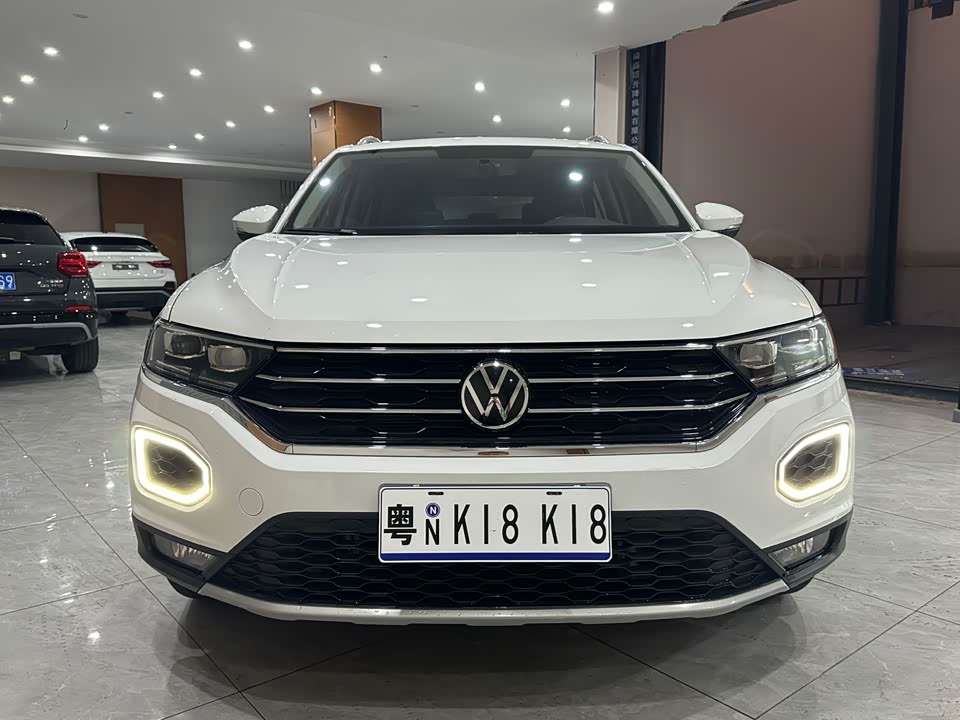 Volkswagen T-ROC exploring Songs
