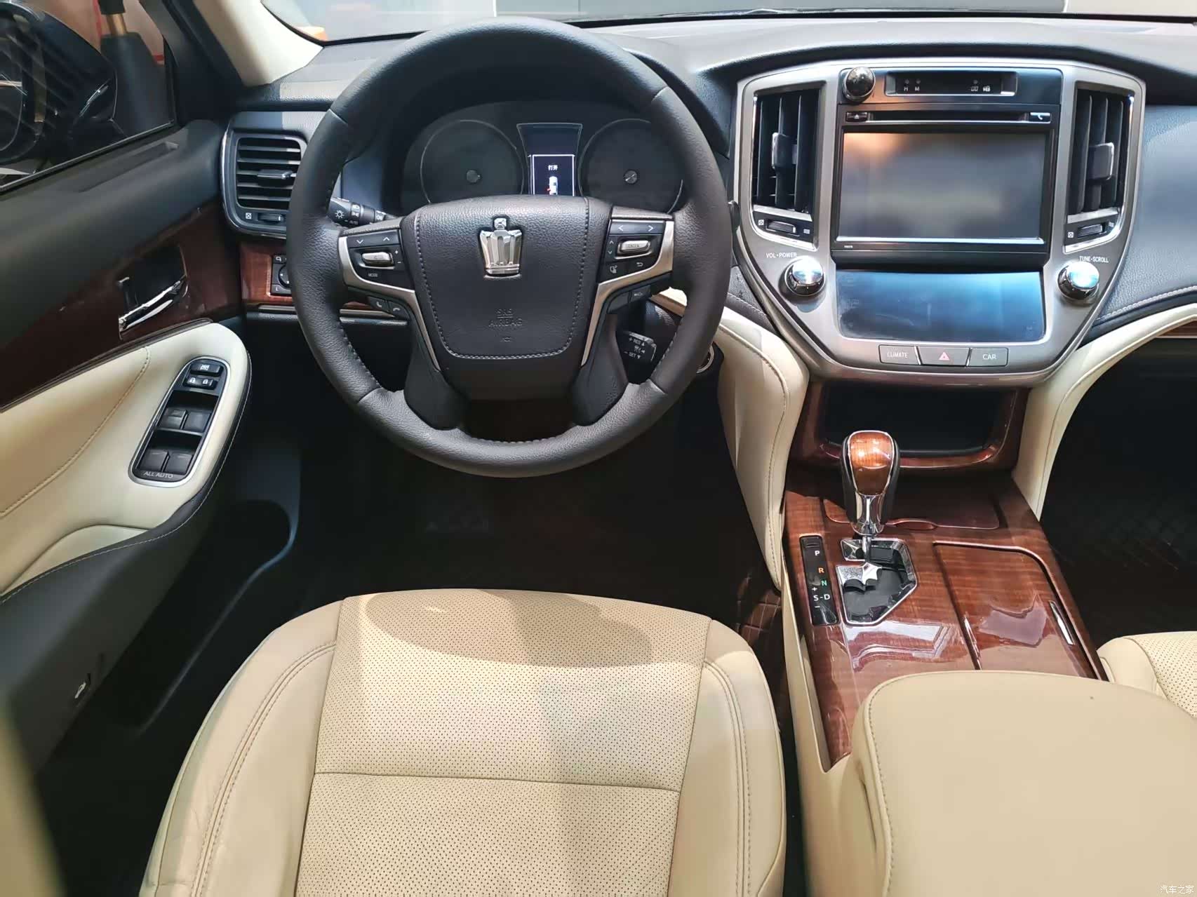 Toyota Crown, 2017 14