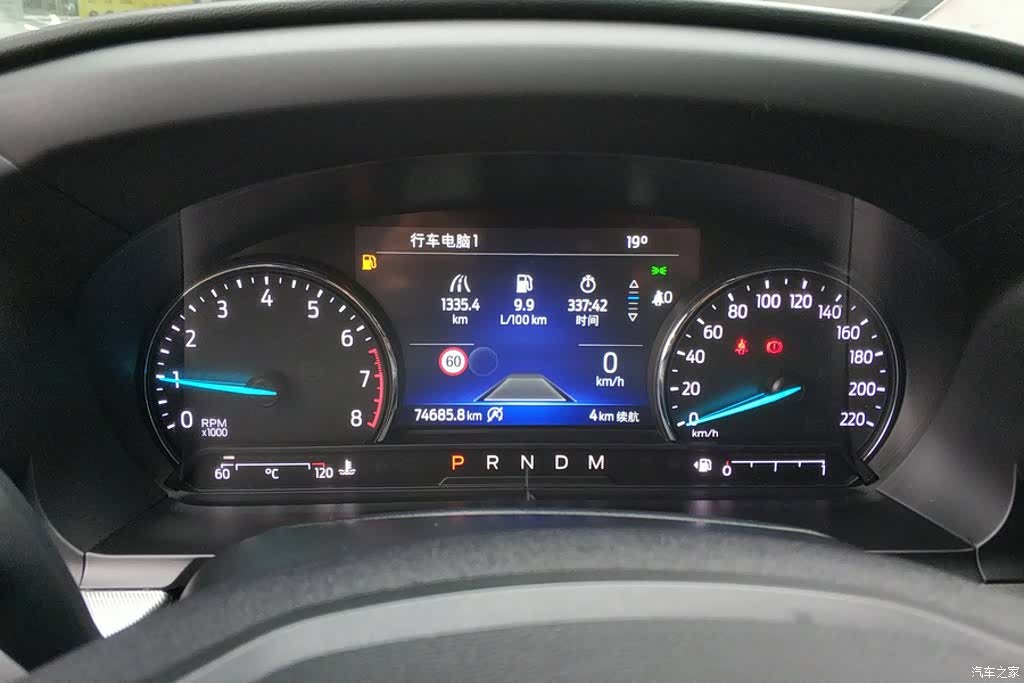 Ford Explorer, 2021 14