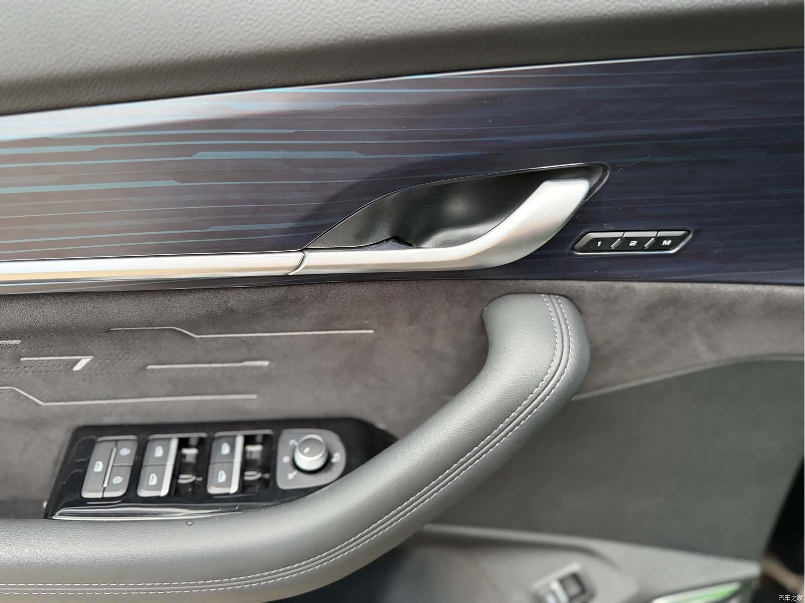 Geely Xingyue L, 2024 13