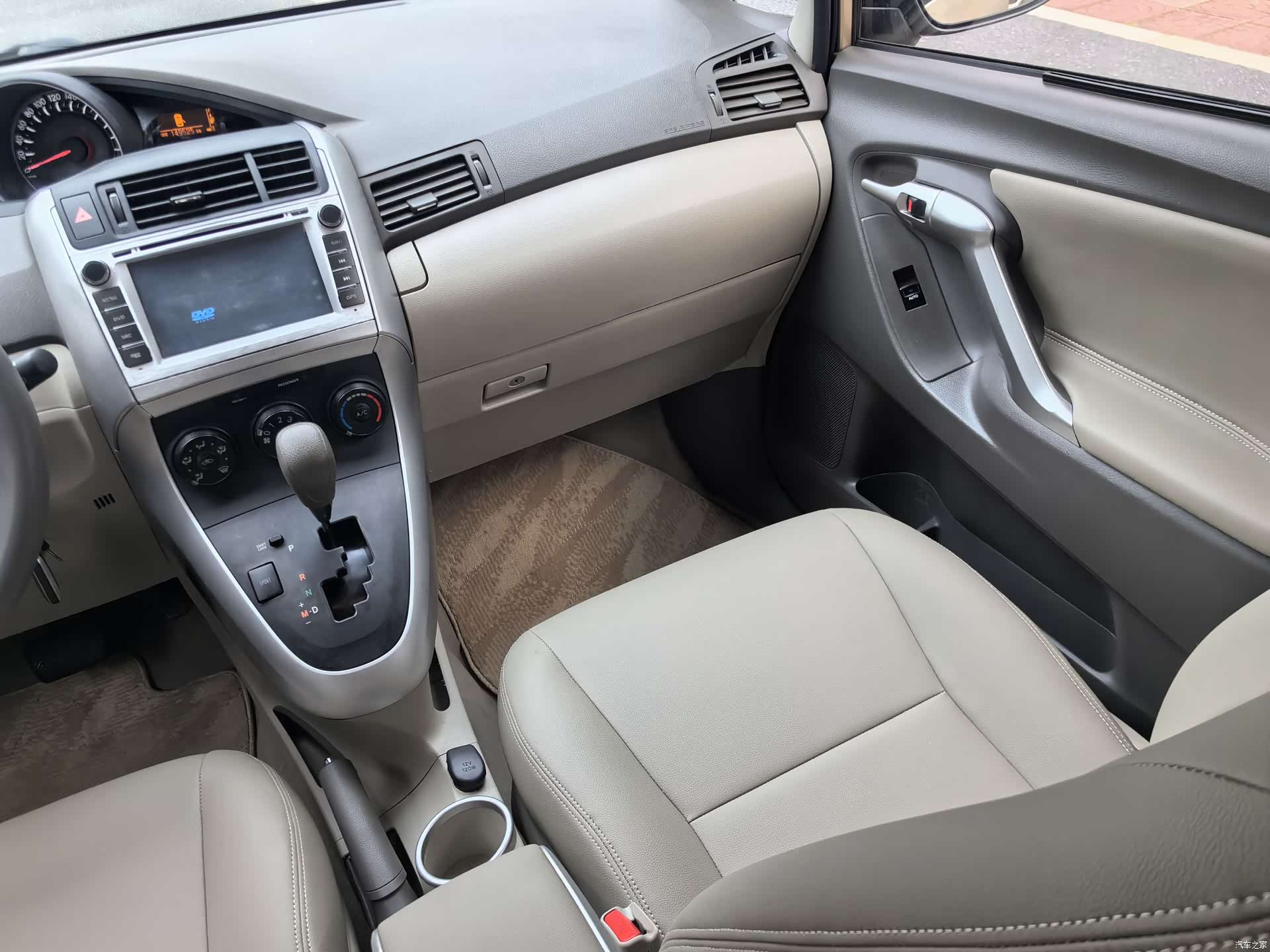 Toyota 180E, 2014 25