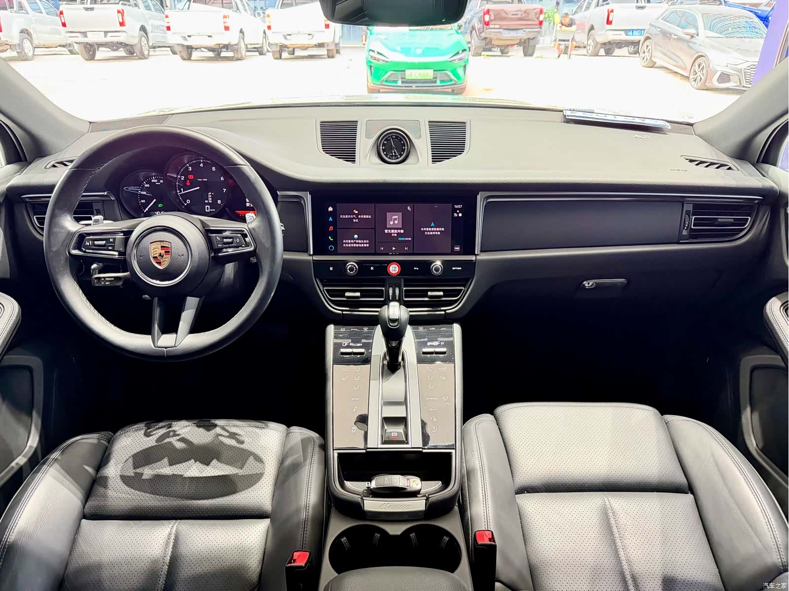 Porsche Macan, 2024 8