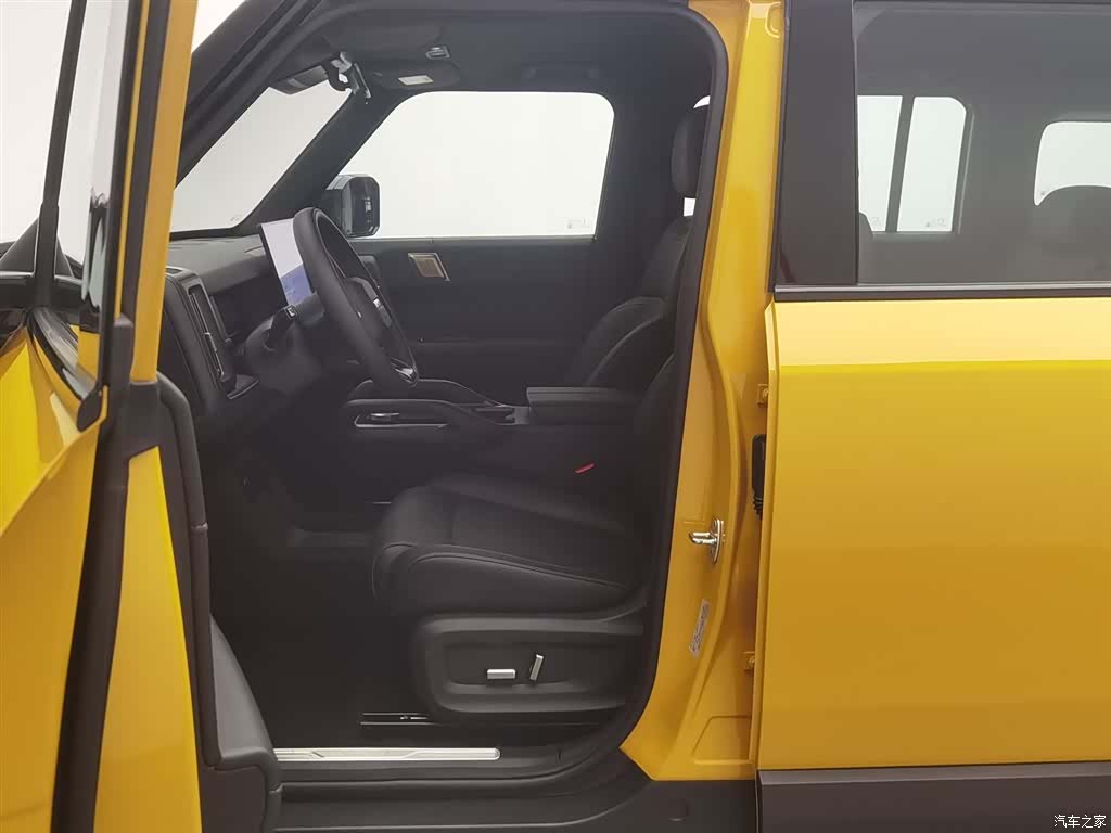 Chery X3L, 2025 10
