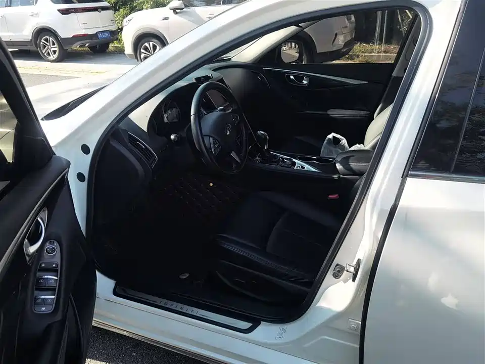Infiniti Q50L Infiniti Q50L