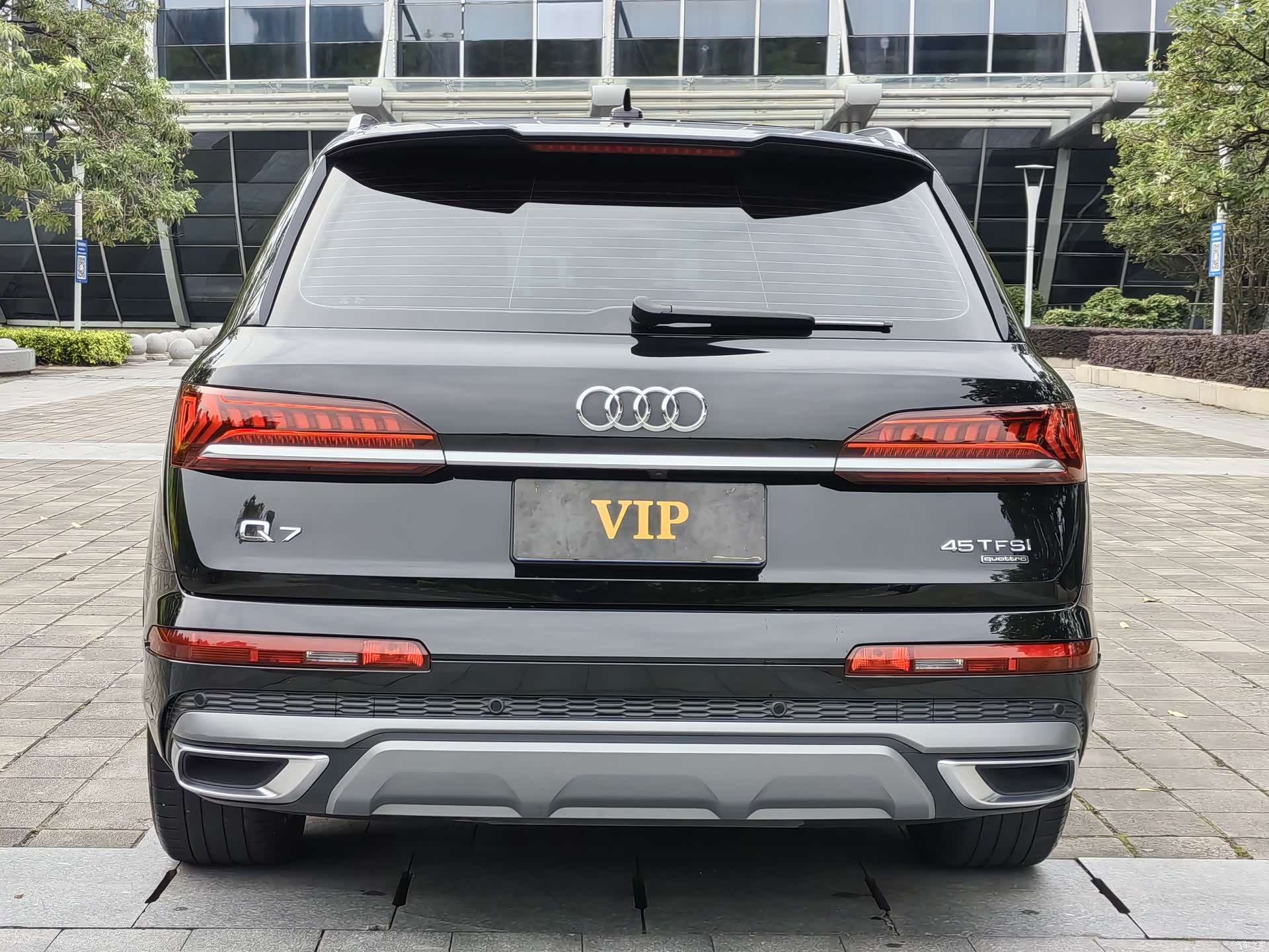 Audi Q7, 2024 6