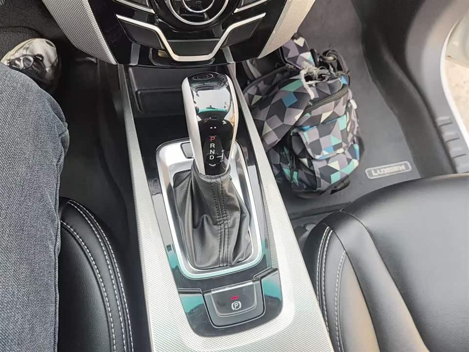 Luxgen Excellent 6 SUV