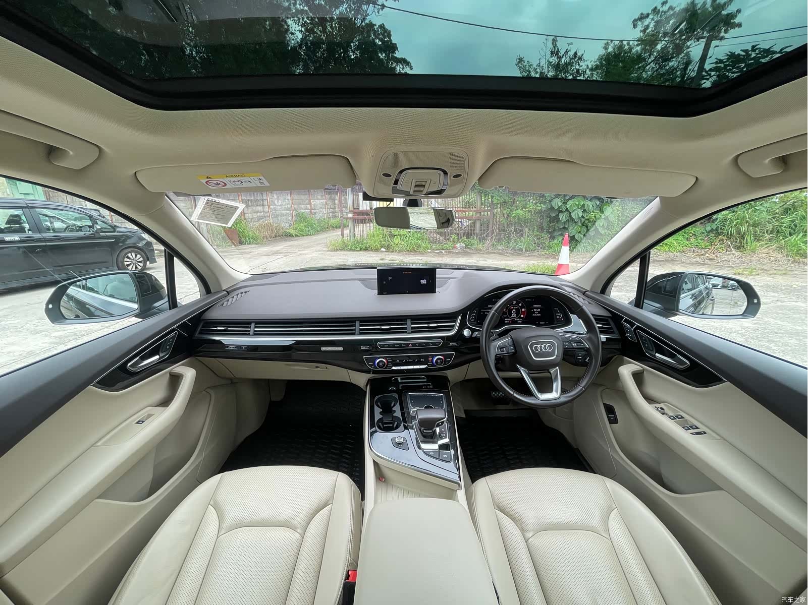Audi Q7, 2019 10