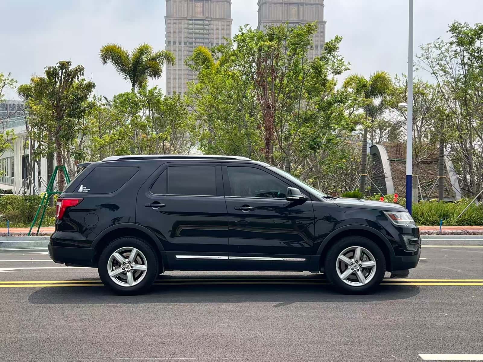 Ford Explorer, 2015 7