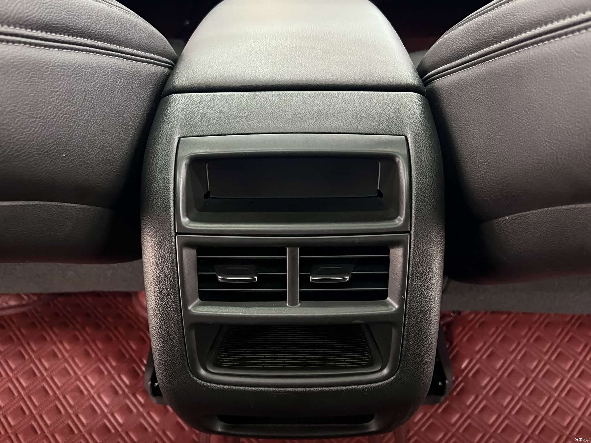 Cadillac XT5, 2021 13