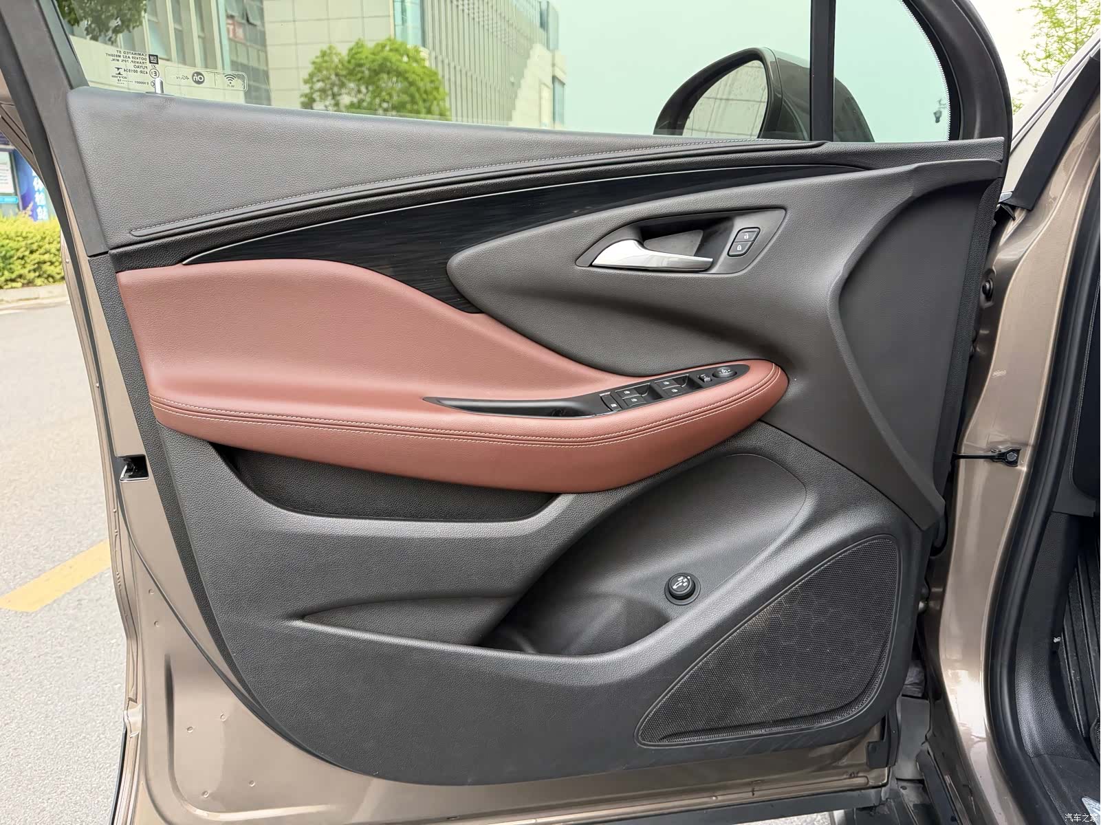 Buick Envision Plus, 2018 все фото
