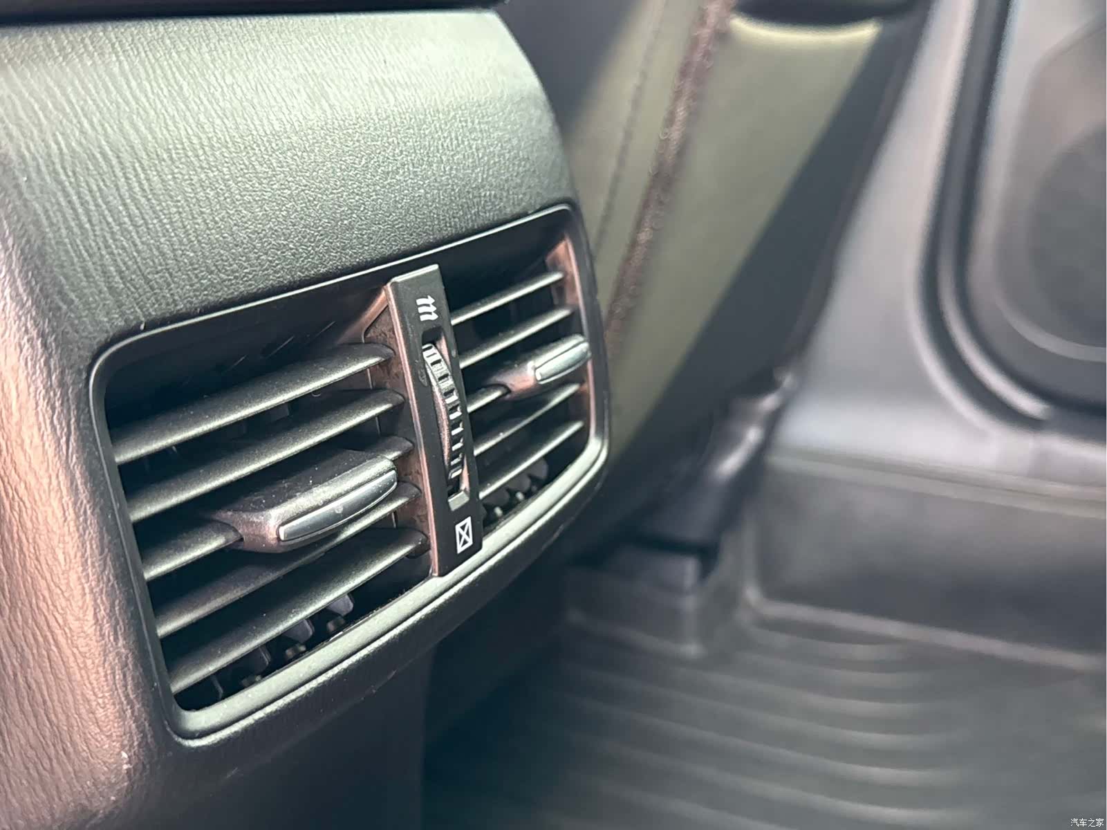 Mazda CX-4, 2023 24