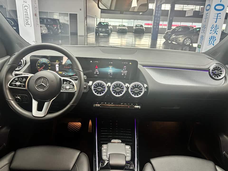 Mercedes-Benz EQA Mercedes-Benz EQA