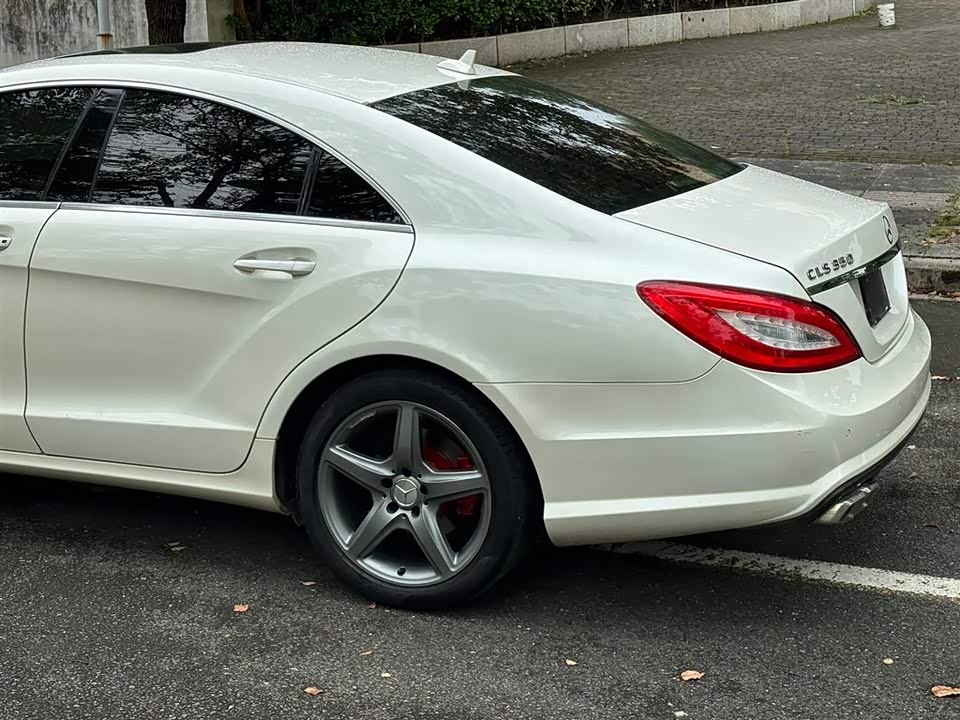 Mercedes-Benz CLS