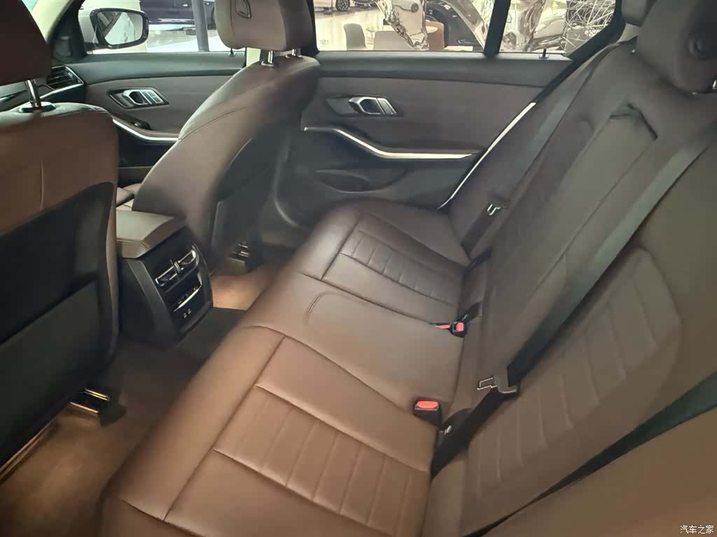 BMW 3 Series, 2021 13