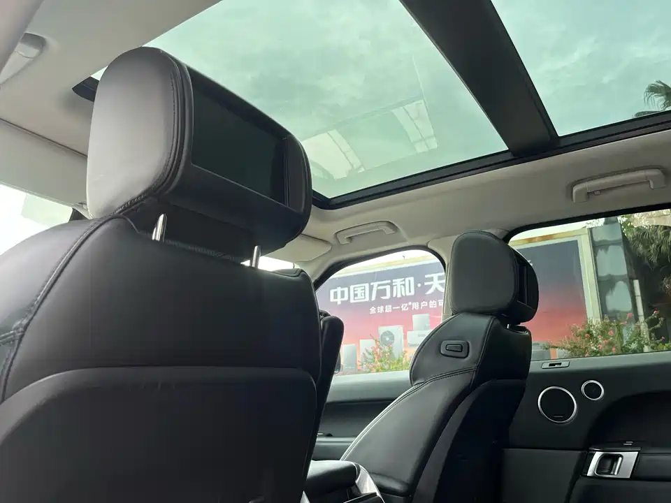 Land Rover Range Rover Sport Land Rover Range Rover Sport