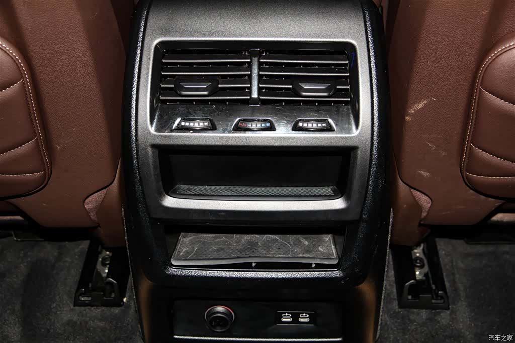 BMW X5, 2024 28