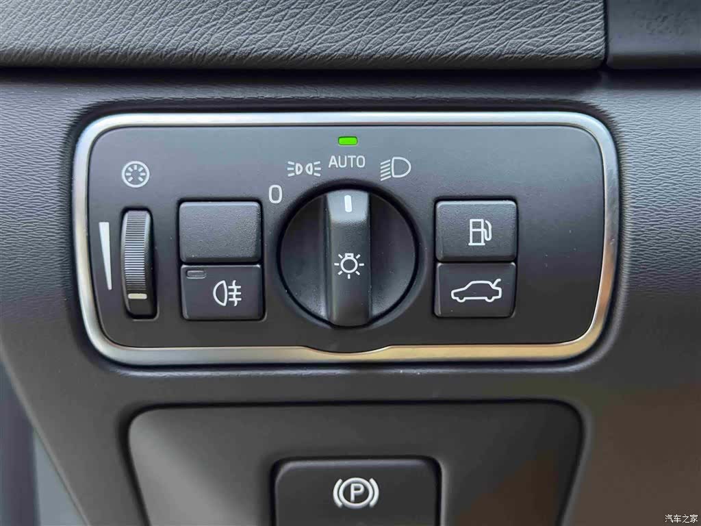 Volvo V60, 2014 15