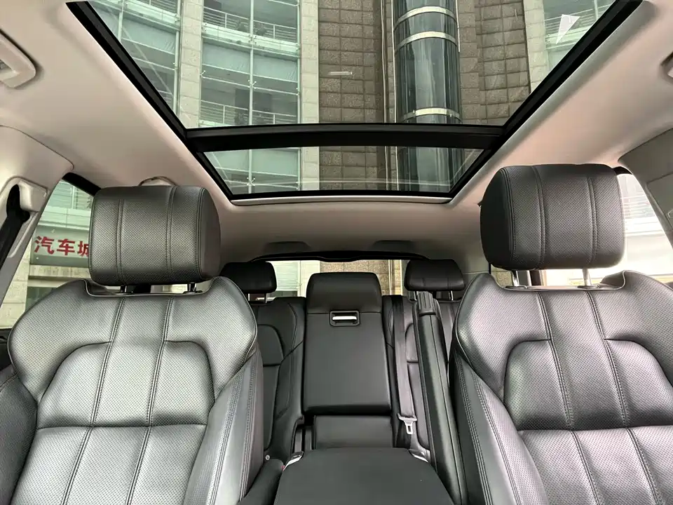 Land Rover Range Rover Sport Land Rover Range Rover Sport