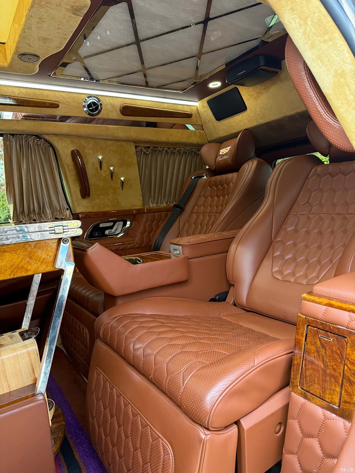 Cadillac Escalade, 2019 9