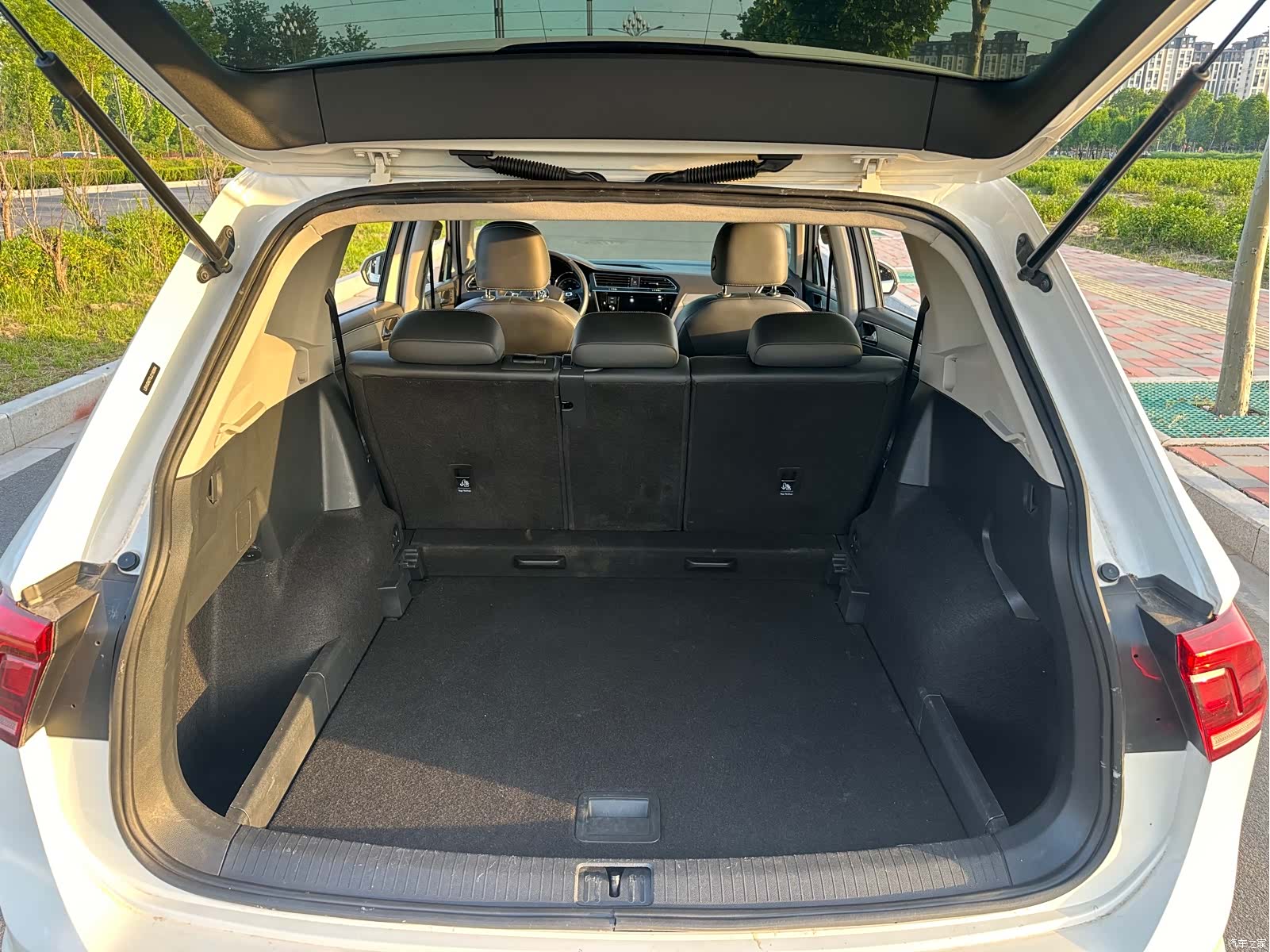 Volkswagen Tiguan L, 2019 16