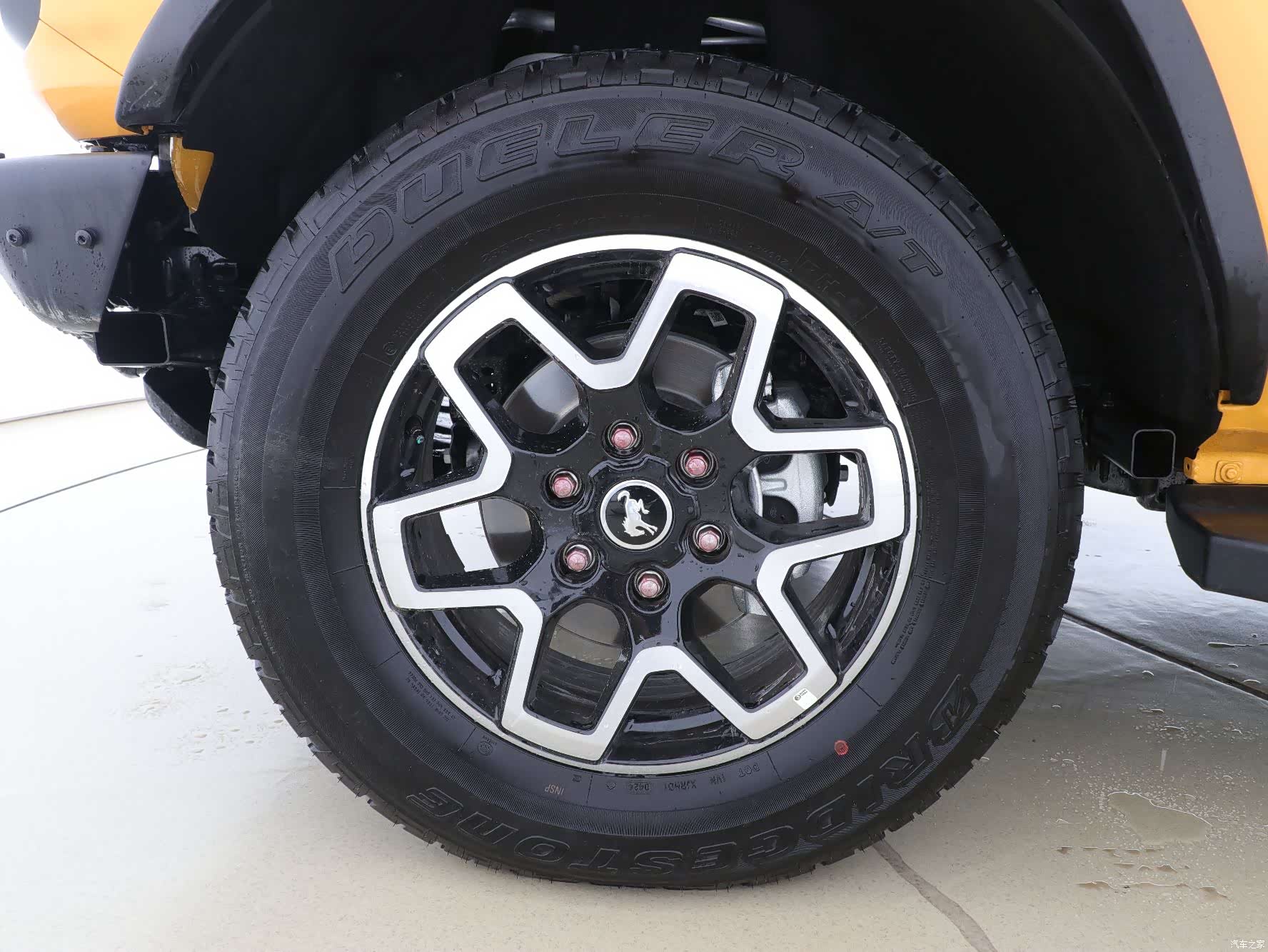 Ford Bronco, 2025 17