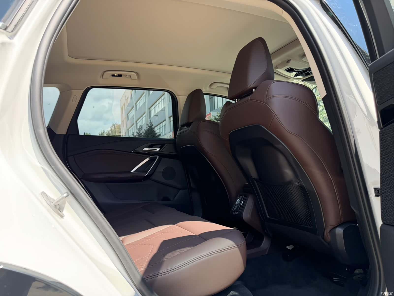 BMW X1, 2023 11