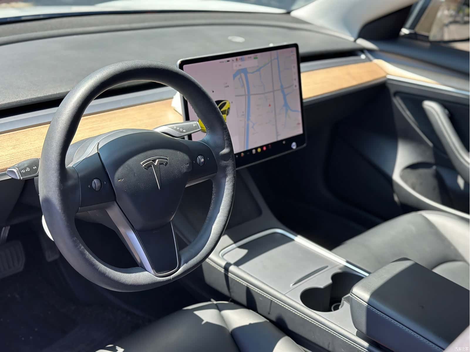 Tesla Model 3, 2021 11