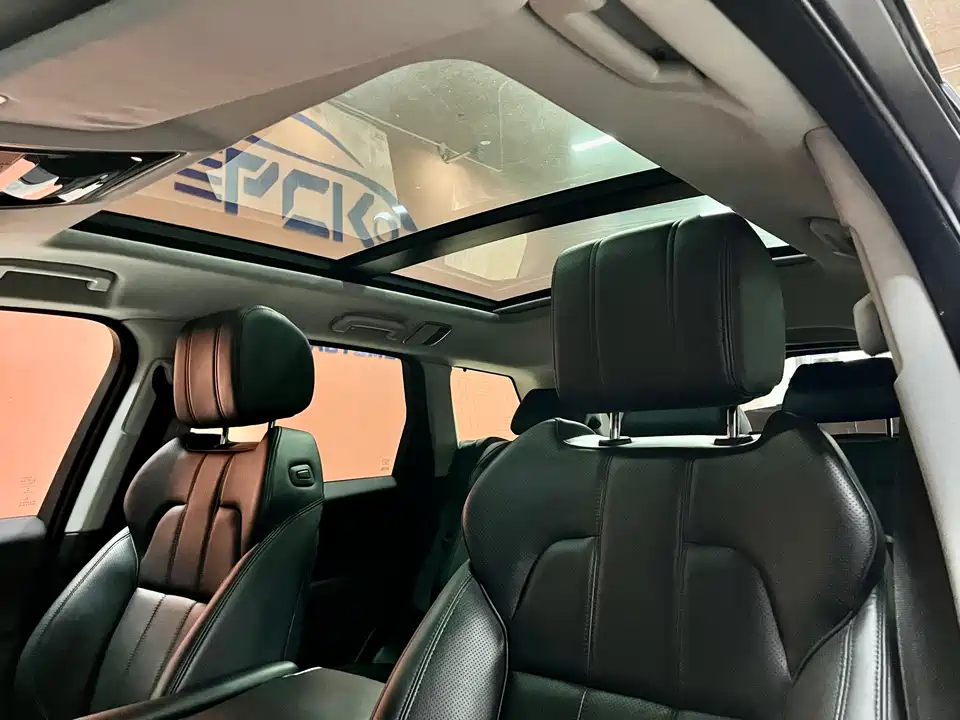 Land Rover Range Rover Sport Land Rover Range Rover Sport