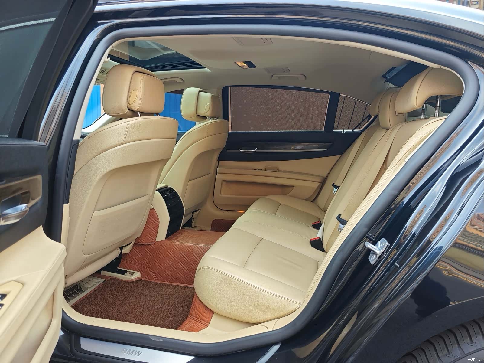 BMW 7 Series, 2012 11