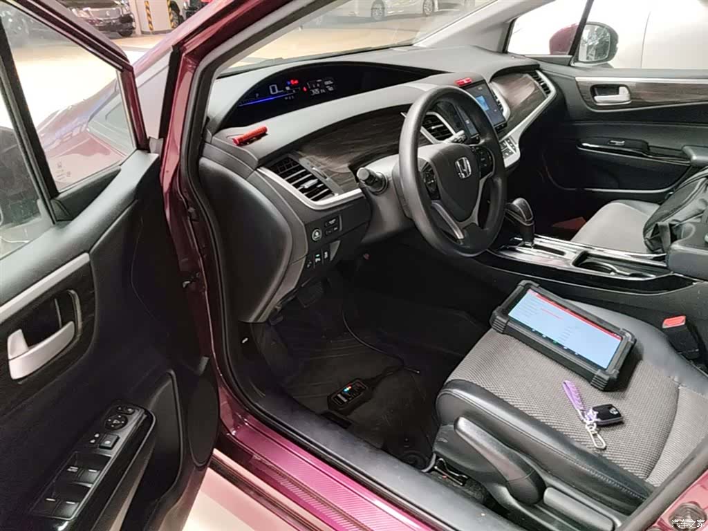 Honda Jade, 2018 15