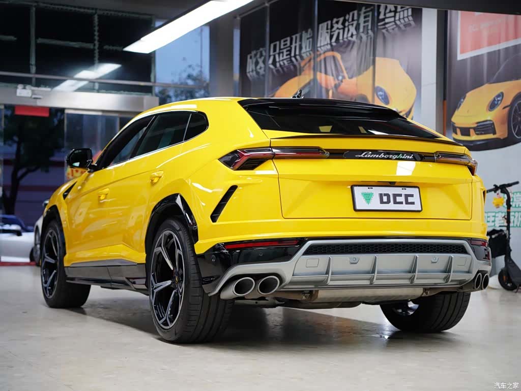 Lamborghini Urus, 2021 2
