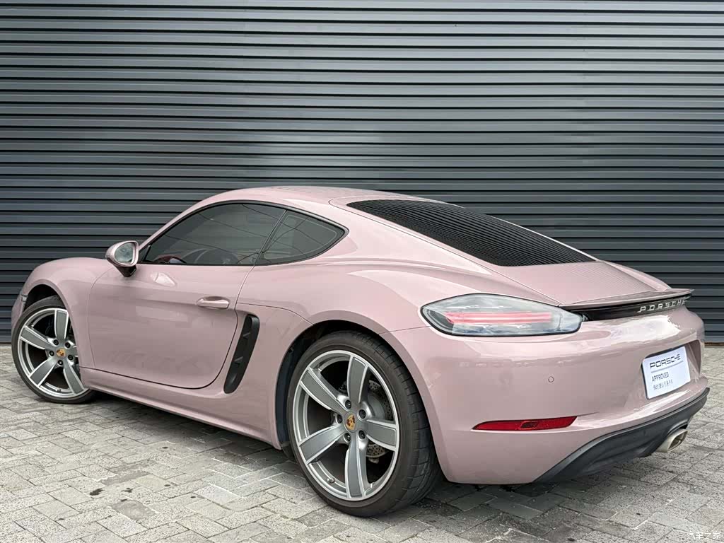 Porsche Cayman, 2023 3