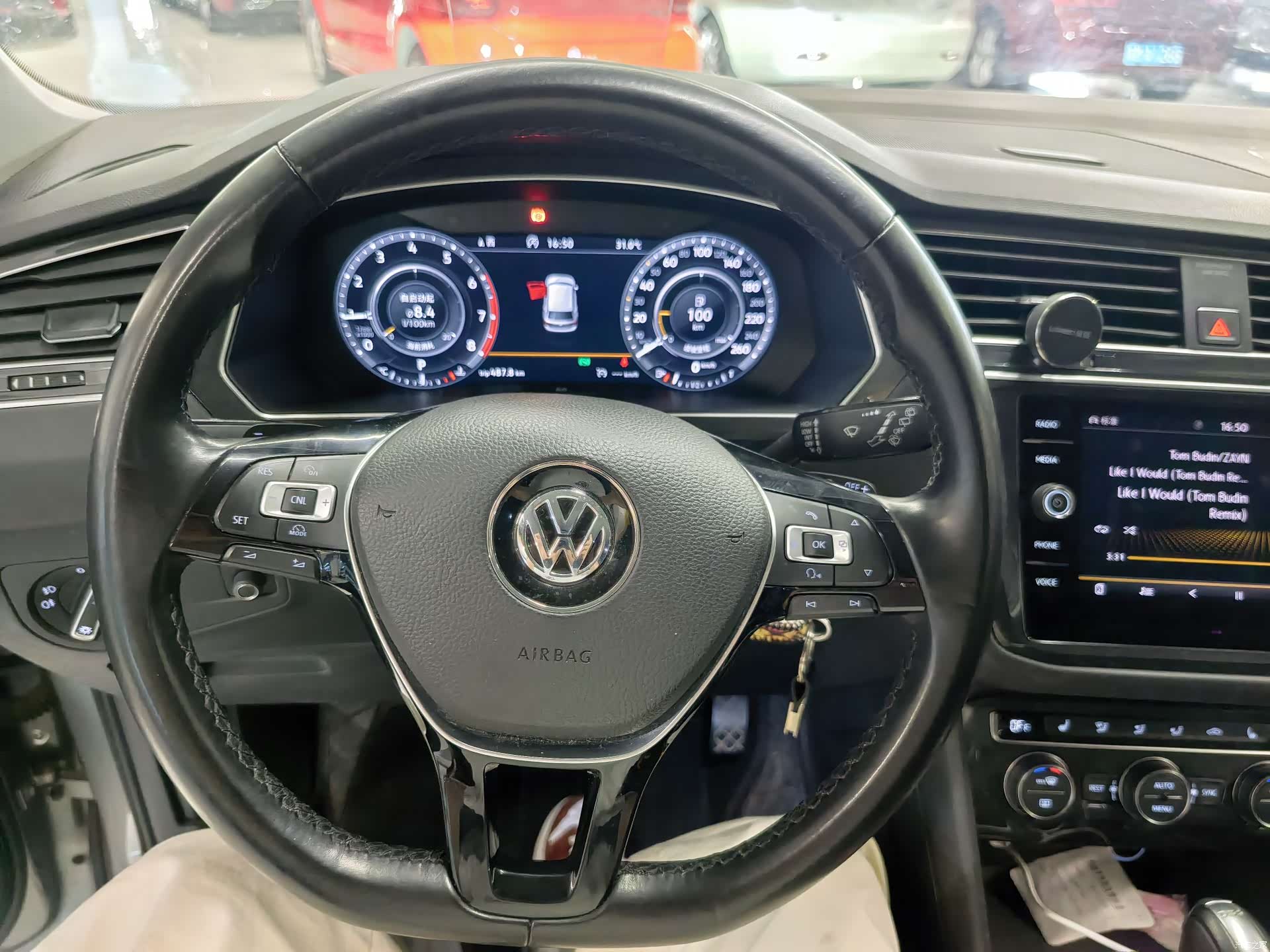 Volkswagen Tiguan, 2018 11