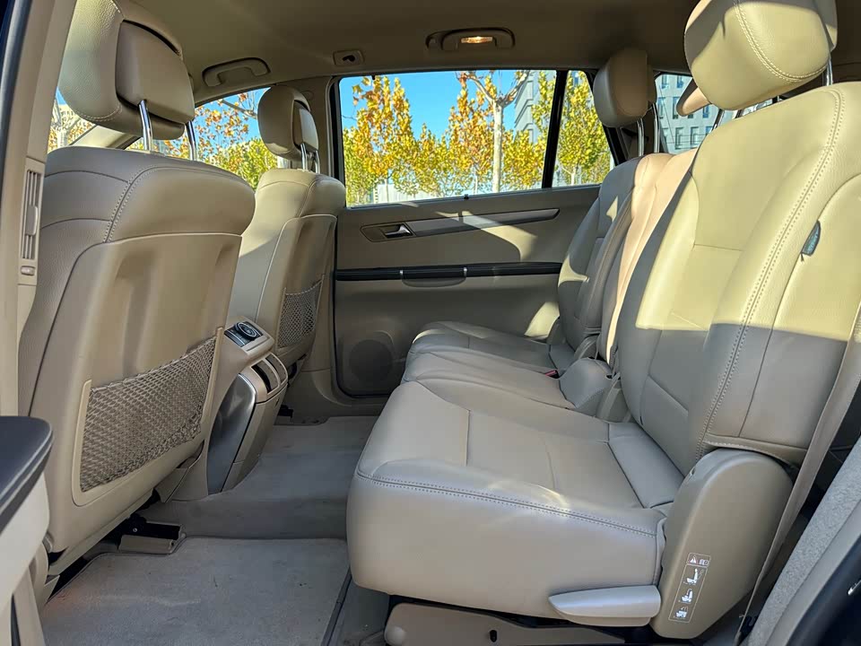 Mercedes-Benz R-class