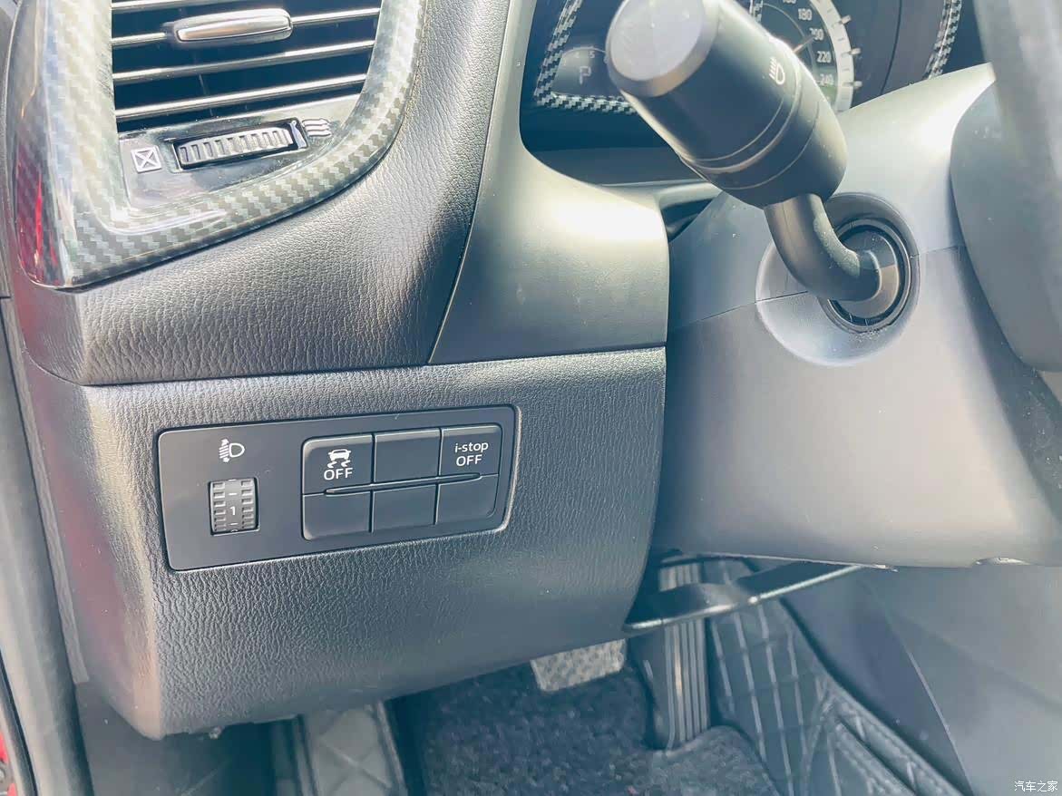 Mazda Mazda3, 2014 23