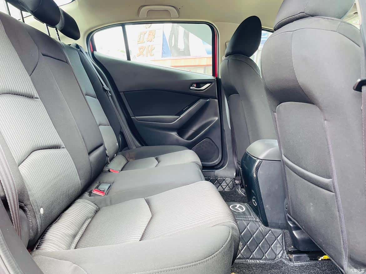 Mazda Mazda3, 2014 16