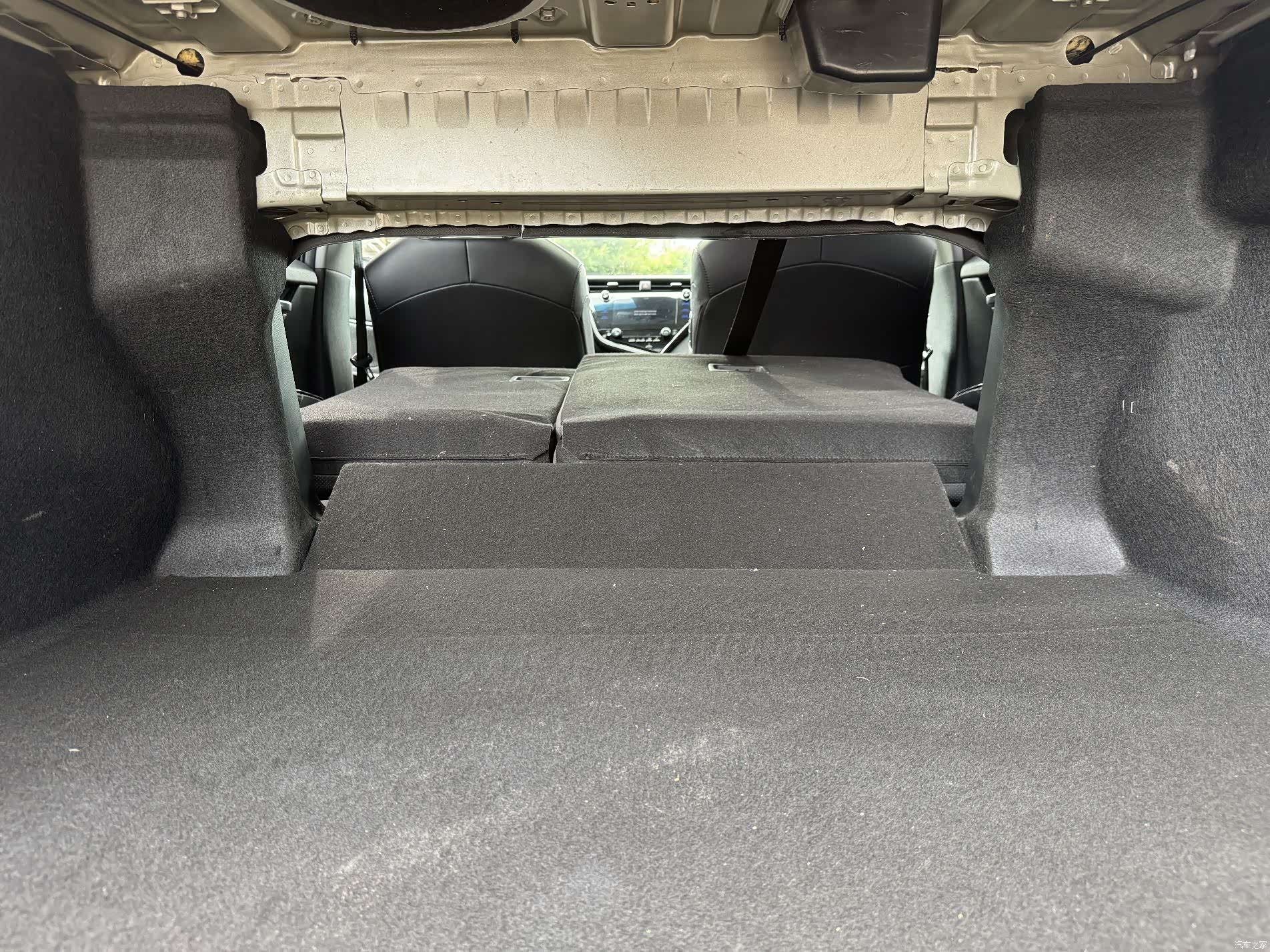 Toyota Camry, 2019 29