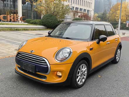 MINI 2015 1.5T COOPER Fun Ű