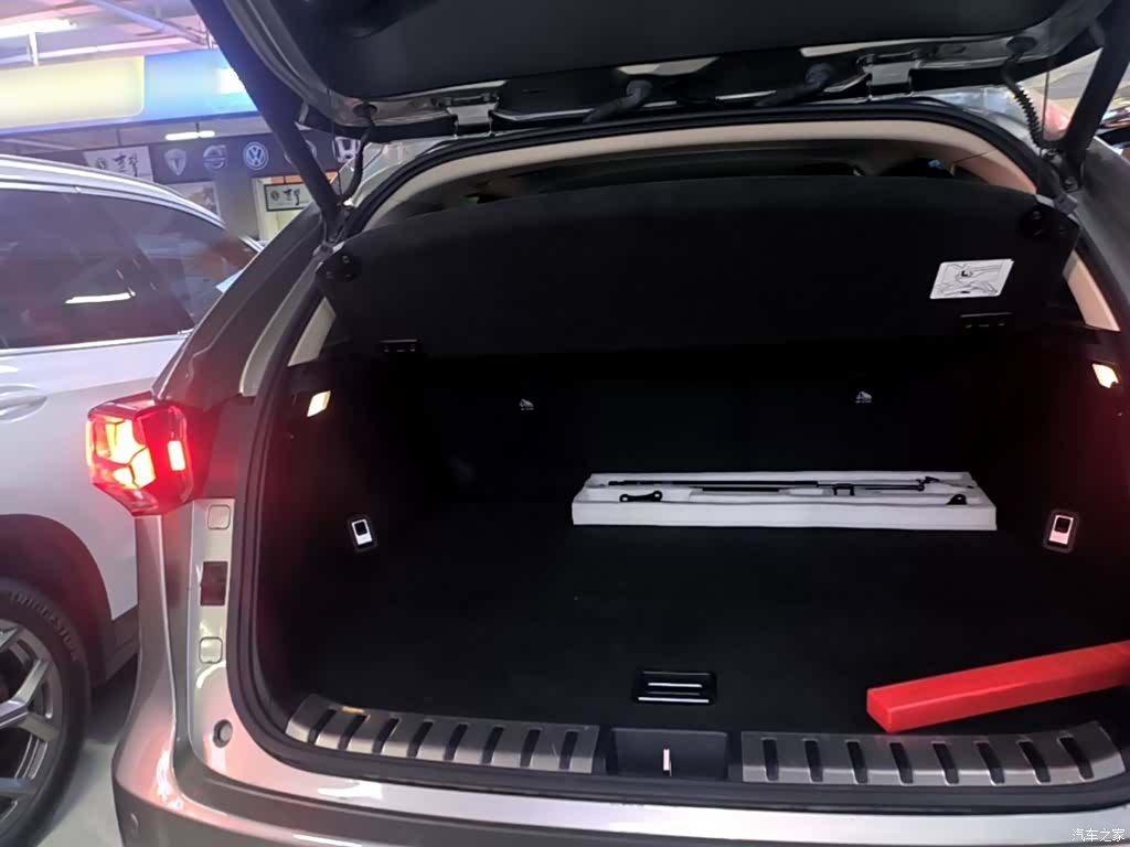 Lexus NX, 2020 19