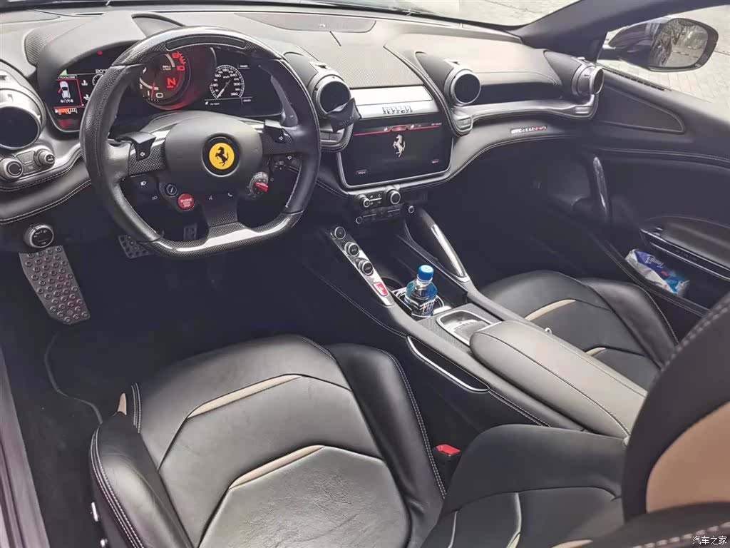 Ferrari GTC4Lus, 2018 9