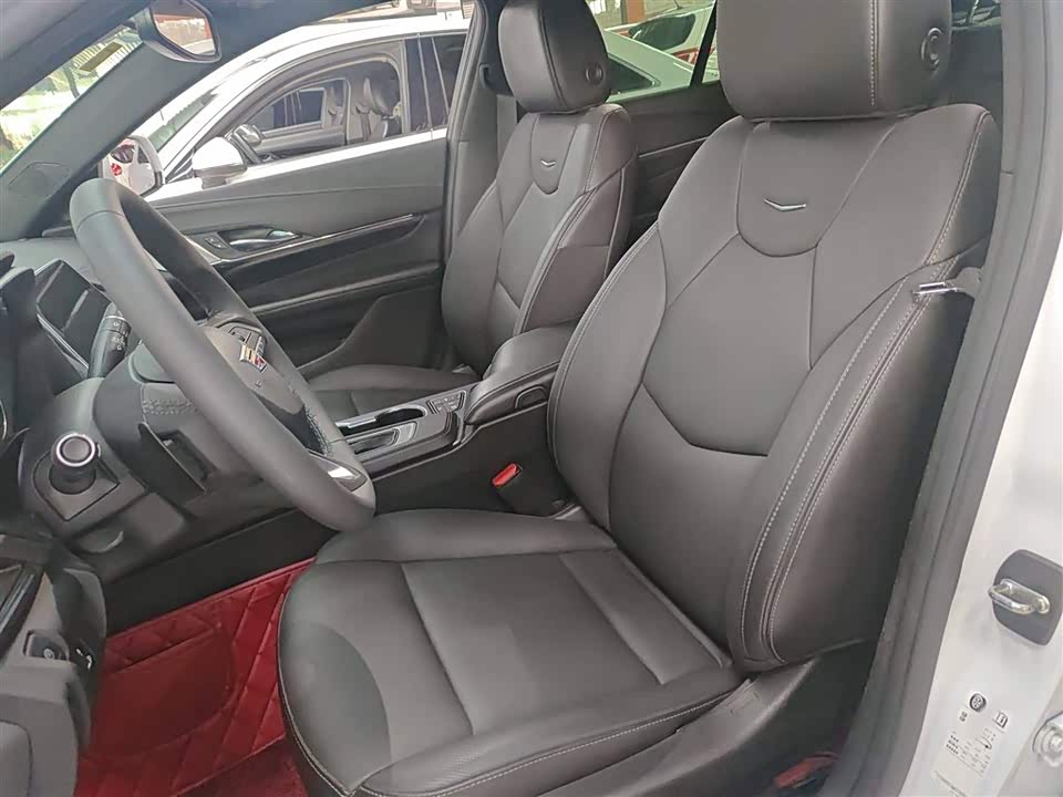Cadillac CT4
