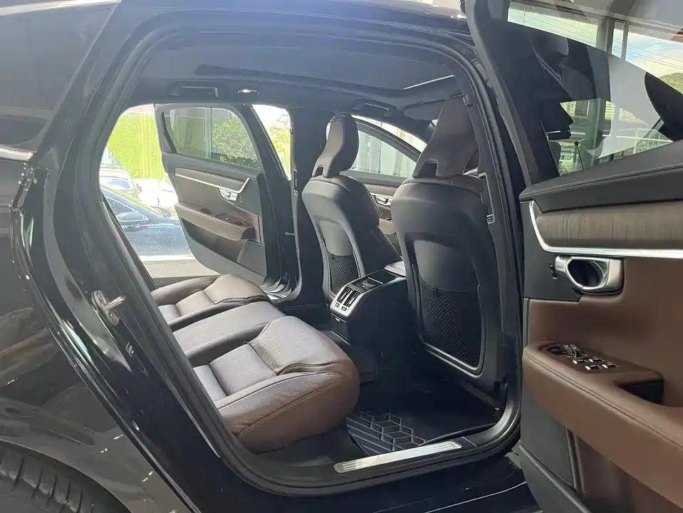 Volvo S90 Volvo S90