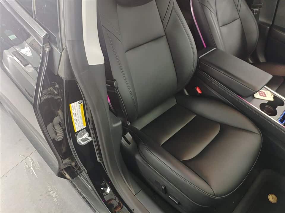 Tesla Model 3 Tesla Model 3