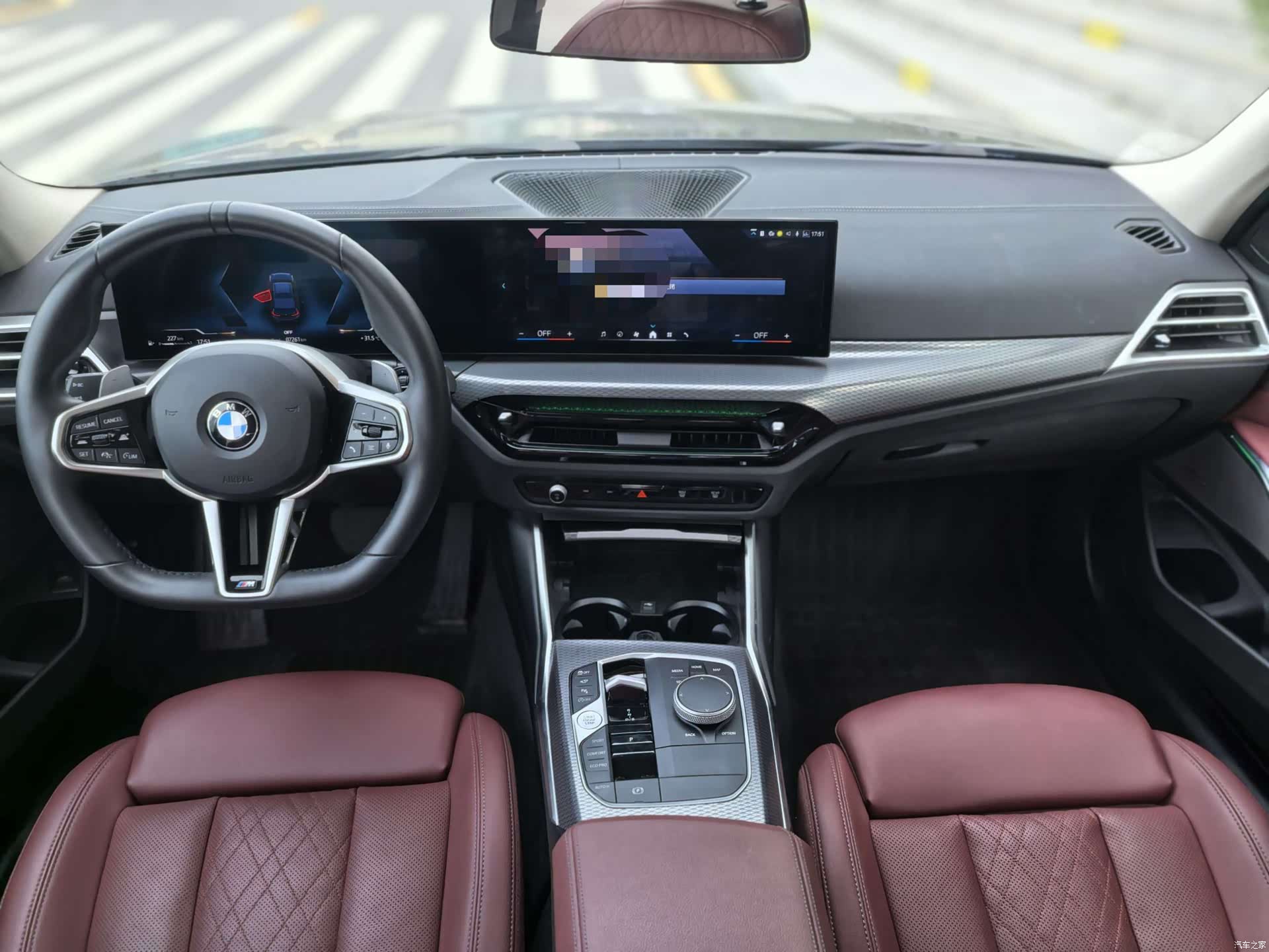BMW 3 Series, 2024 7