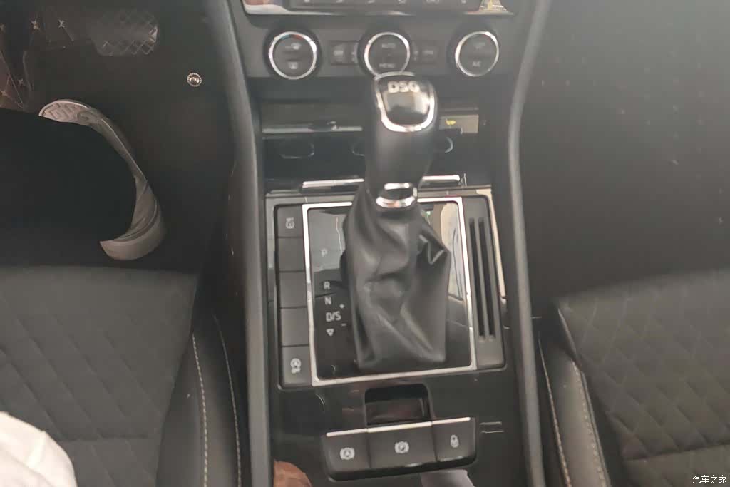 Skoda Superb, 2018 16