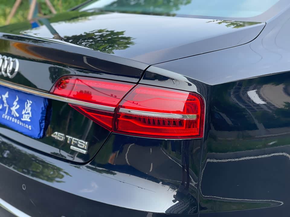 Audi A8