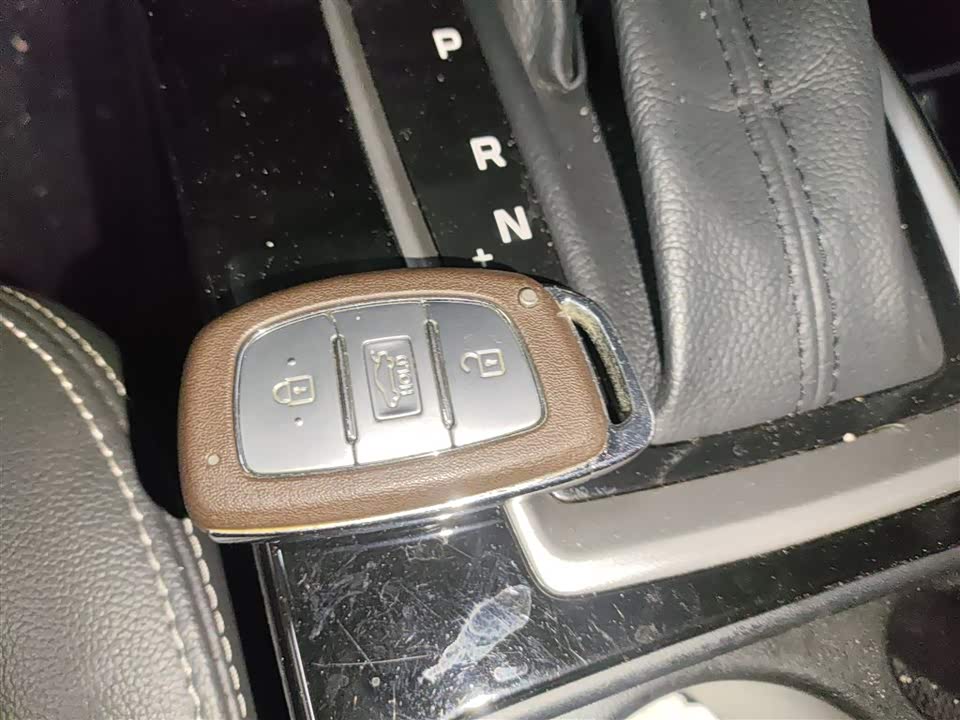 Hyundai Name picture
