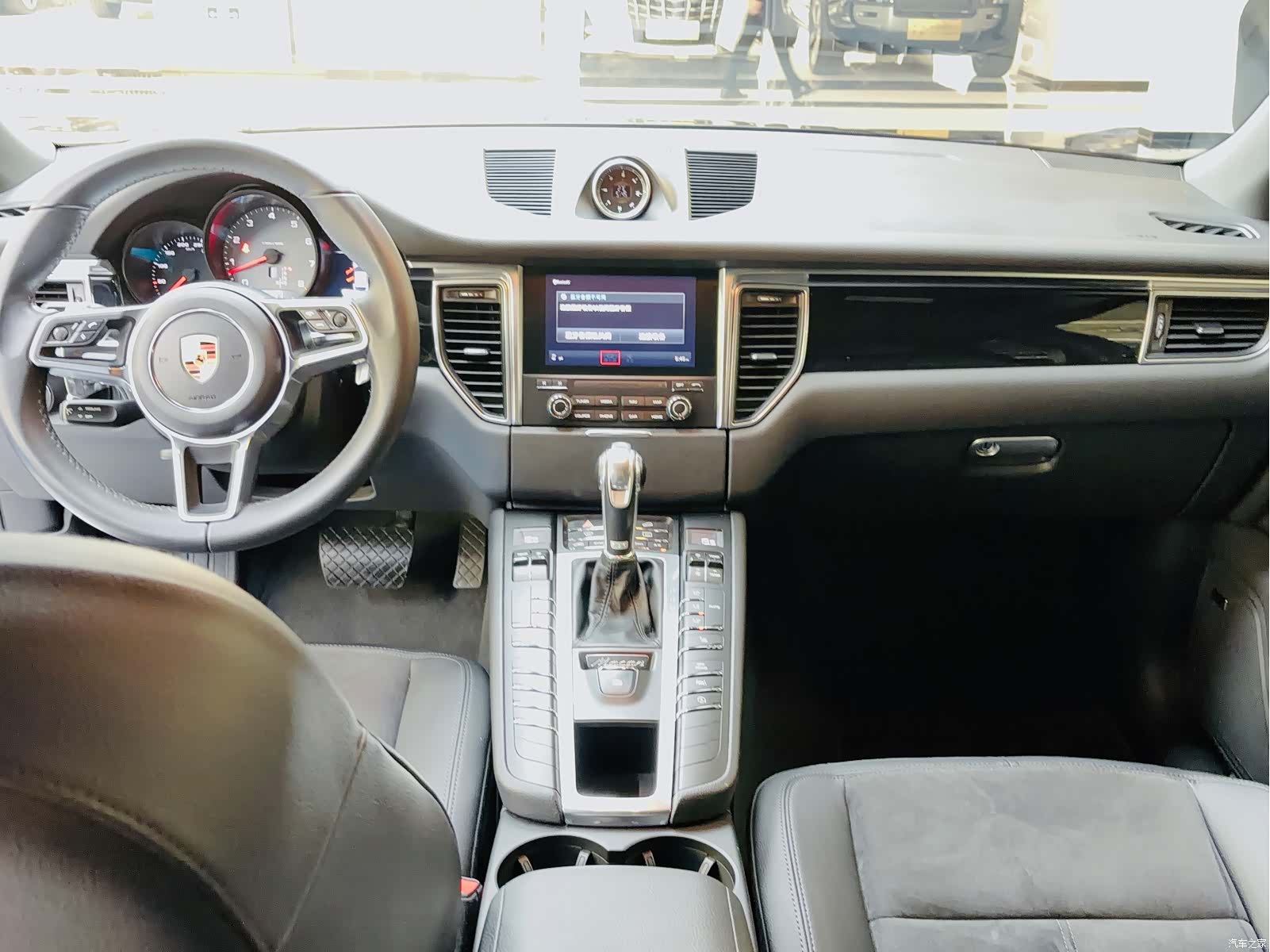 Porsche Macan, 2018 8