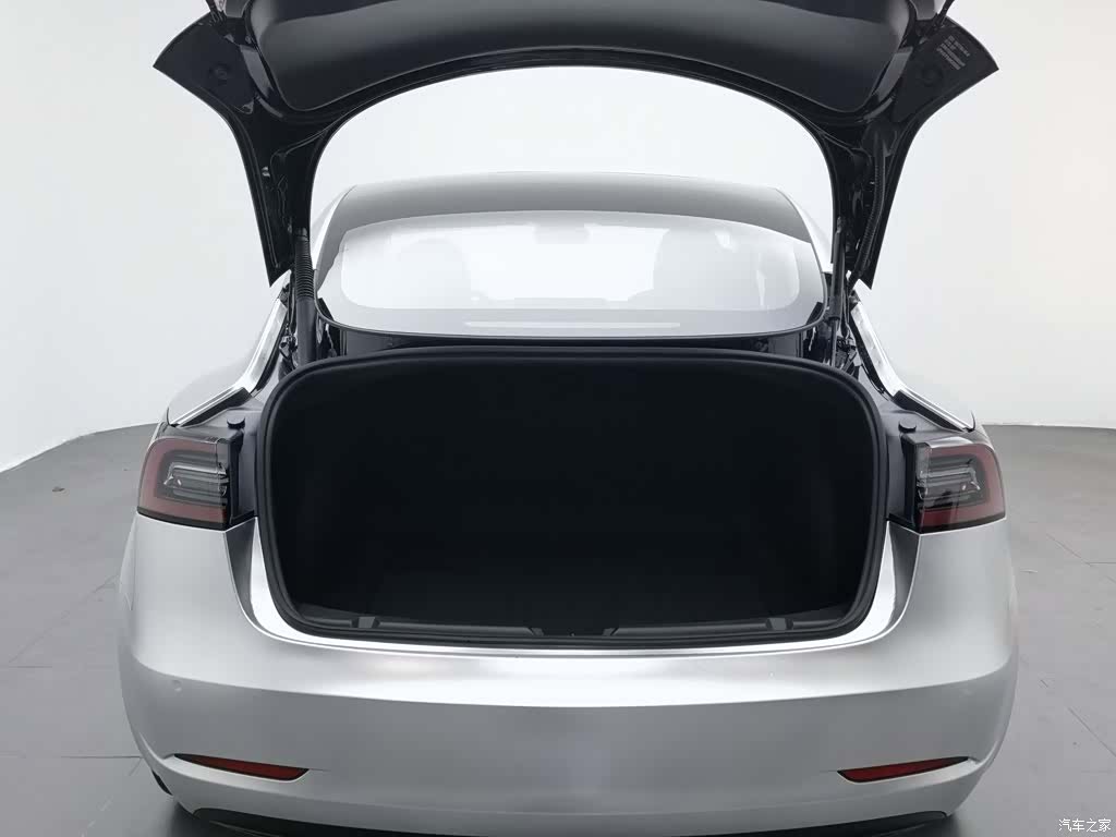 Tesla Model 3, 2022 16
